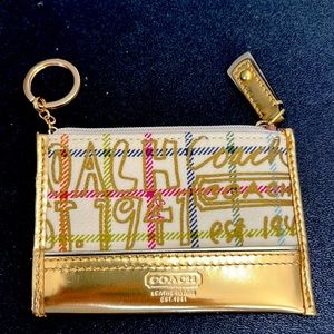New coach skinny ID case